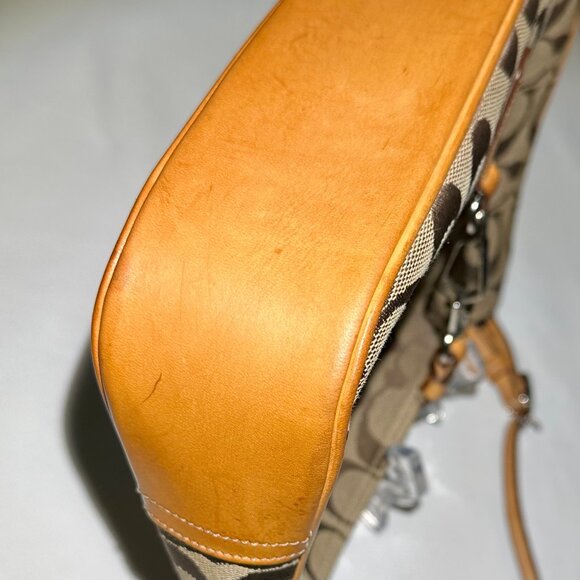 SOLD - Coach Vintage Hamptons Signature Clip Hobo Khaki Jacquard Leather 6091 - Picture 13 of 15